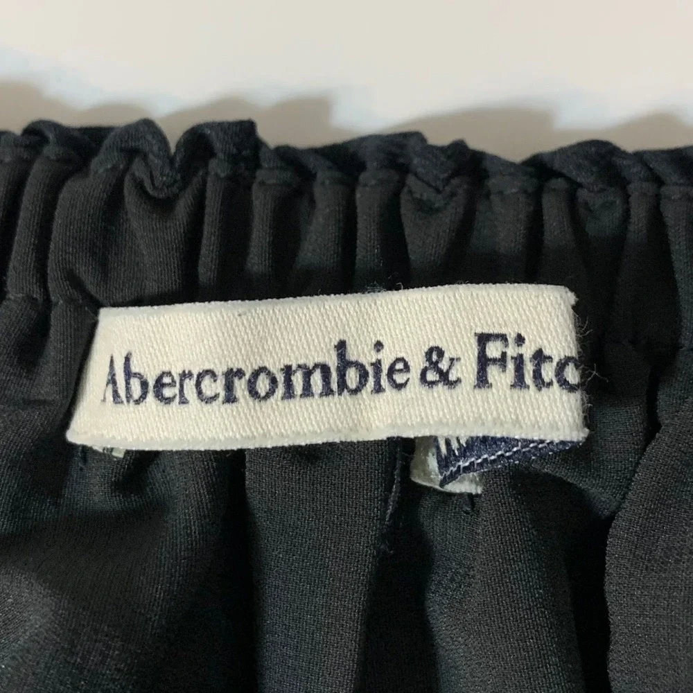Abercrombie & Fitch Smocked Puff Sleeve Top‎ Small Black Regencycore boho Gothic